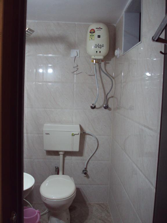אודייפור Mewar Avenue Guest House חדר תמונה