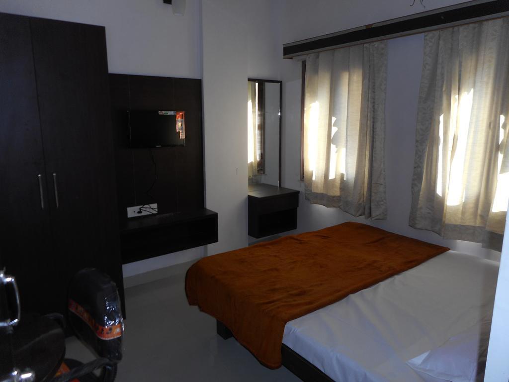 אודייפור Mewar Avenue Guest House חדר תמונה